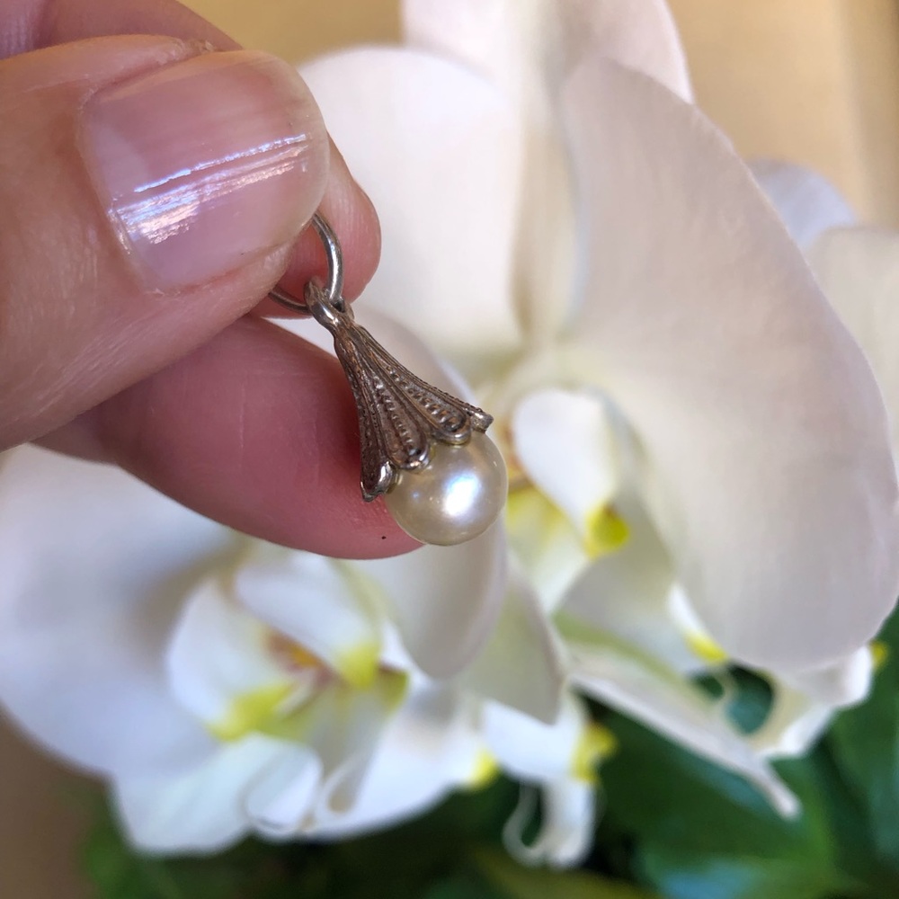 Vintage Silver Pearl Pendant Charm - Picture 6 of 10